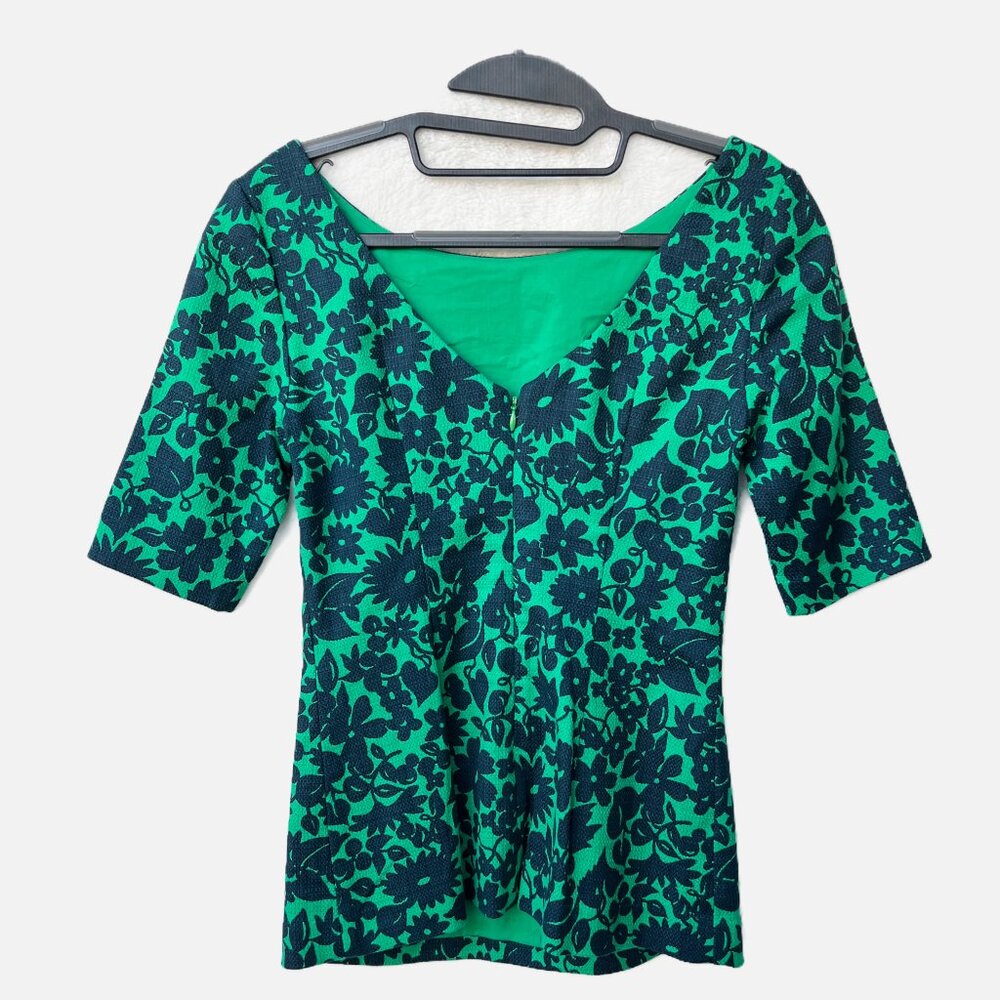 Boden Fleur Fitted Top -1/2 sleeve, sz 2, Highland Green with Shadow Floral -EUC - Picture 3 of 11